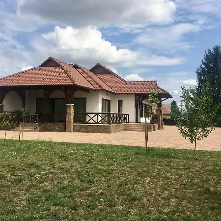 Erzsebet Vendeghaz *